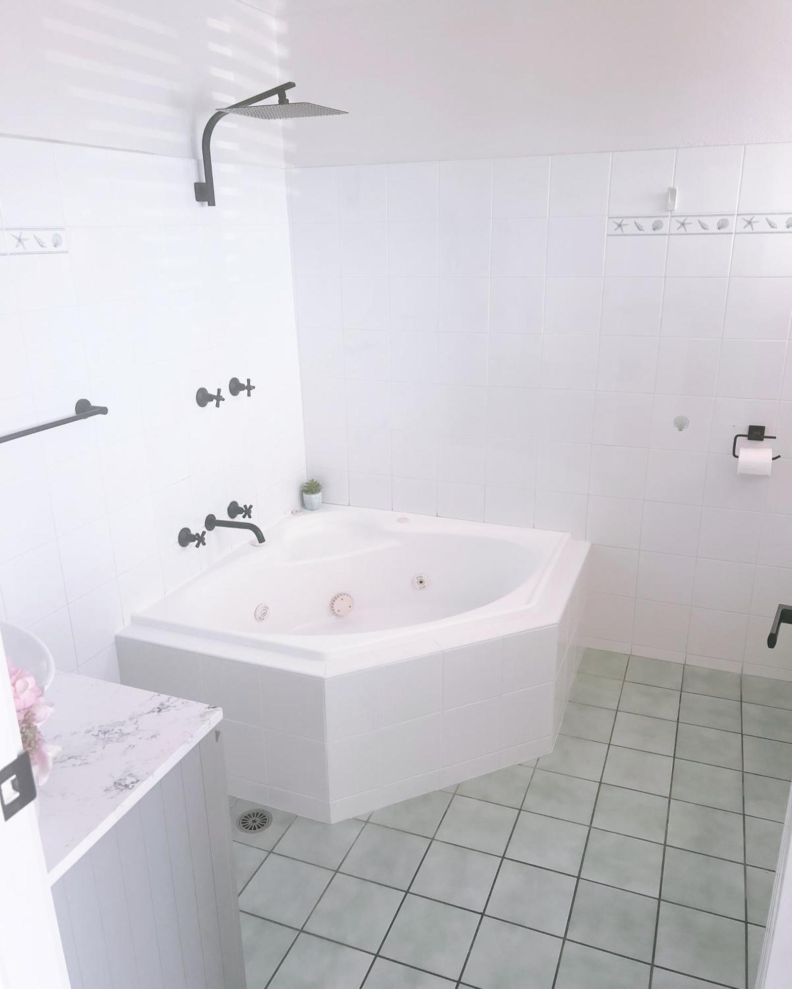Nautilus Hamptons Style Luxury Beach Apartment Merimbula Buitenkant foto